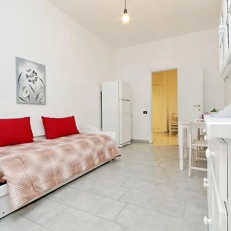 Apartment Beniamino Rome